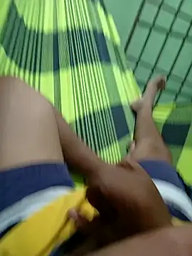 Snapshot of Herbert_motaZ chatting on December 16, 1:43 am Herbert motaZ online show from December 16, 1:43 am