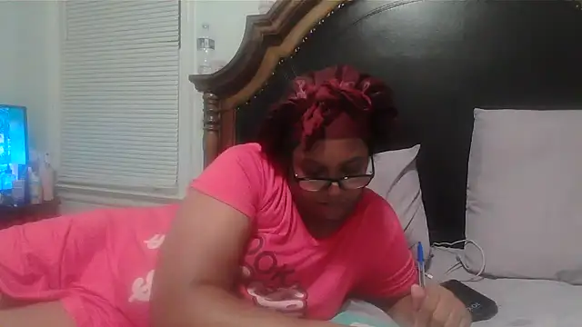 ebonyred online show from October 1, 2:06 am