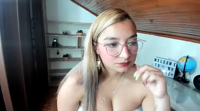  sweetcarla online show from January 22, 5:38 pm