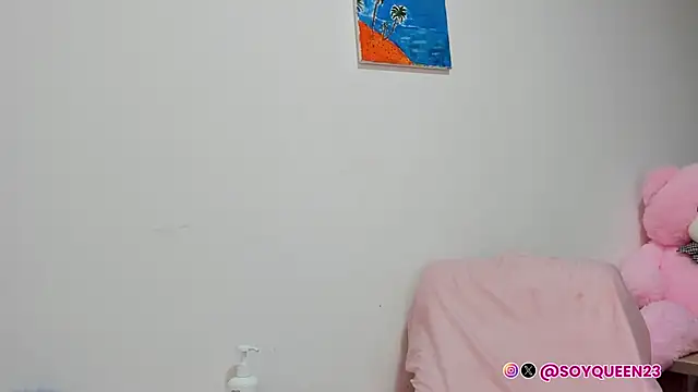 Snapshot of Soyqueen chatting on October 2, 3:57 am Soyqueen online show from October 2, 3:57 am