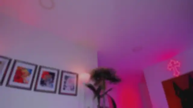 Snapshot of Taylor__foxxx chatting on October 25, 5:37 am Taylor foxxx online show from October 25, 5:37 am