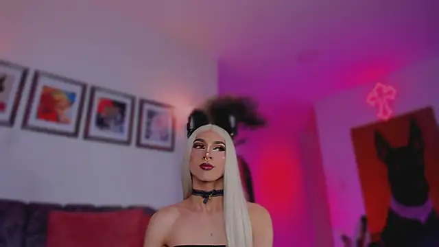 Snapshot of Taylor__foxxx chatting on October 31, 5:30 am Taylor foxxx online show from October 31, 5:30 am