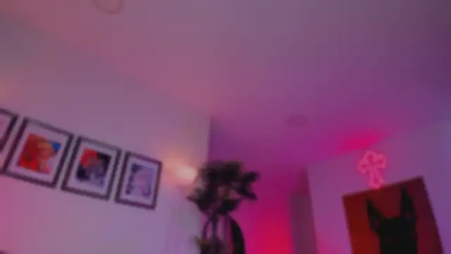 Taylor  foxxx online show from March 13, 5:25 am