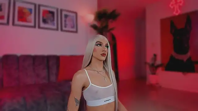 Taylor  foxxx online show from March 31, 5:19 am