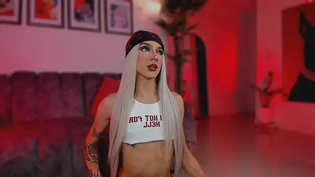 Taylor  foxxx online show from April 8, 5:40 am