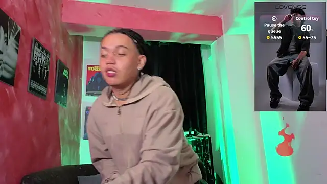 Snapshot of GaelOconner chatting on February 5, 4:06 am GaelOconner online show from February 5, 4:06 am