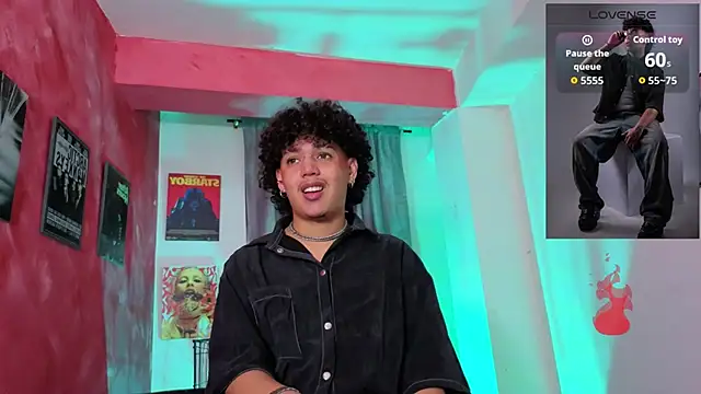 Snapshot of GaelOconner chatting on February 17, 2:41 am GaelOconner online show from February 17, 2:41 am