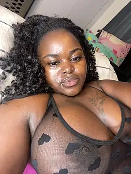 Honeycoco0211 online show from February 20, 4:07 am