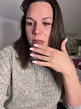 Snapshot of Lady_Knaller chatting on December 14, 6:13 am Lady Knaller online show from December 14, 6:13 am
