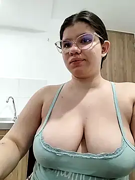 Danzel1105 online show from January 9, 9:47 pm