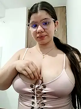 Danzel1105 online show from January 15, 9:45 am