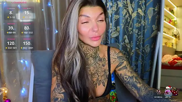 Snapshot of tattooedBabyy chatting on December 14, 9:14 am tattooedBabyy online show from December 14, 9:14 am