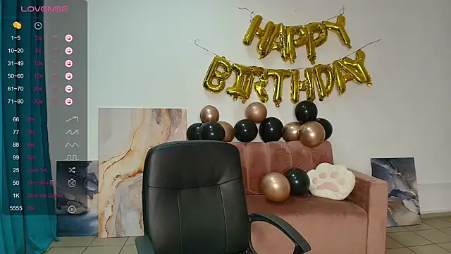 Snapshot of ElmiraPowers chatting on November 26, 12:39 pm ElmiraPowers online show from November 26, 12:39 pm