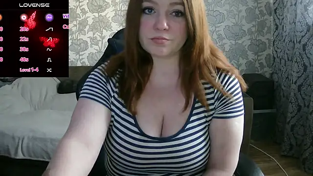 Snapshot of Sabrina_Poison chatting on February 12, 12:44 pm Sabrina Poison online show from February 12, 12:44 pm