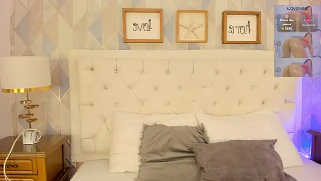 Snapshot of Valerith_Vega_ chatting on December 18, 12:00 pm Valerith Vega online show from December 18, 12:00 pm