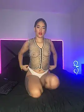 ScarlettAndClark online show from February 5, 1:54 pm