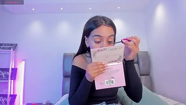 Snapshot of martina_mancini chatting on January 18, 12:04 pm martina mancini online show from January 18, 12:04 pm