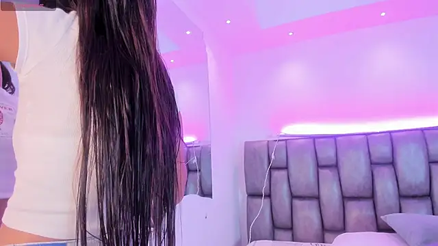 Snapshot of martina_mancini chatting on October 8, 11:30 am martina mancini online show from October 8, 11:30 am