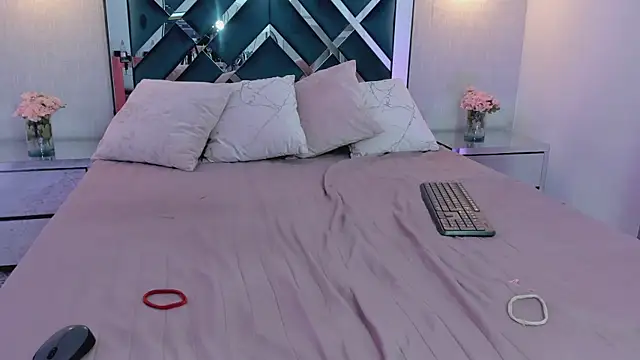 Snapshot of Miakhalifa_7 chatting on January 30, 11:44 am Miakhalifa 7 online show from January 30, 11:44 am