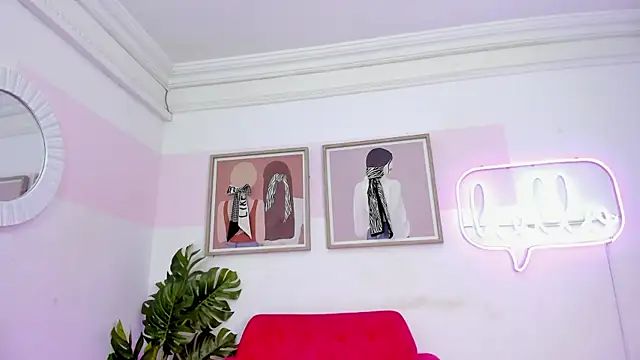 Snapshot of Miakhalifa_7 chatting on December 2, 3:34 am Miakhalifa 7 online show from December 2, 3:34 am