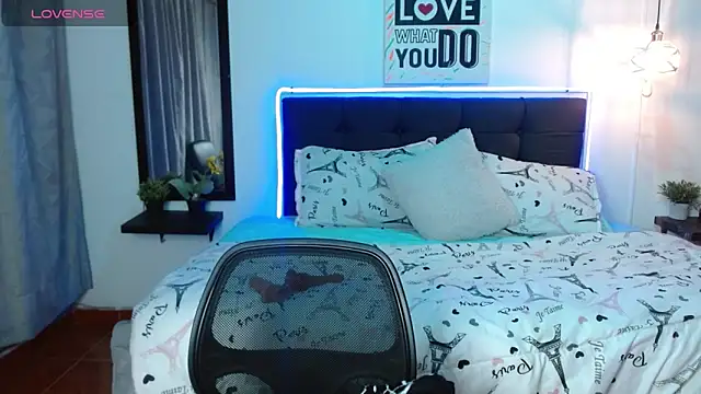 Dominik girl online show from April 18, 9:57 am