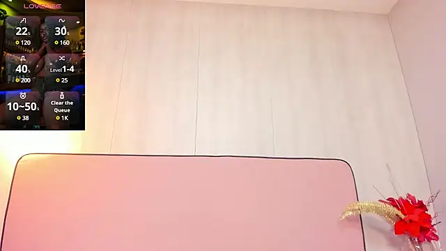 ShairaCoxx online show from February 26, 3:52 pm