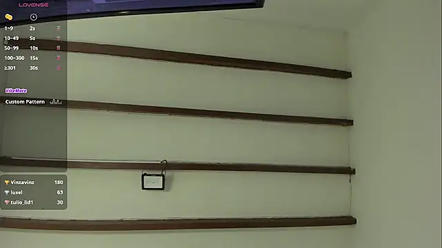 Snapshot of Oriana_Guzman chatting on December 30, 7:11 pm Oriana Guzman online show from December 30, 7:11 pm