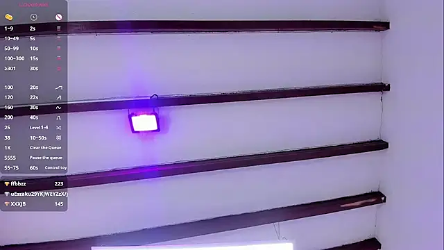 Snapshot of Oriana_Guzman chatting on January 2, 6:12 pm Oriana Guzman online show from January 2, 6:12 pm