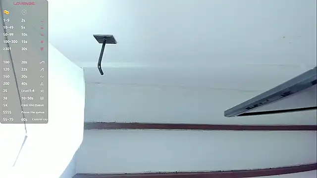 Snapshot of Oriana_Guzman chatting on January 4, 10:05 am Oriana Guzman online show from January 4, 10:05 am