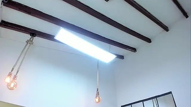 Snapshot of Oriana_Guzman chatting on January 11, 3:42 pm Oriana Guzman online show from January 11, 3:42 pm