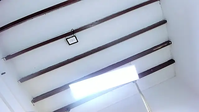 Oriana Guzman online show from February 12, 3:49 pm