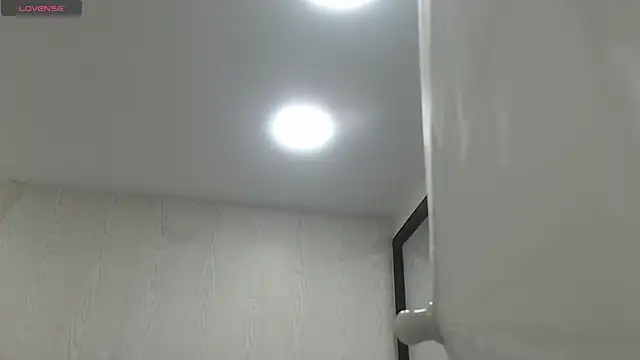 Snapshot of Oriana_Guzman chatting on February 28, 11:03 am Oriana Guzman online show from February 28, 11:03 am