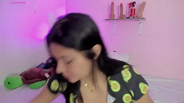 Snapshot of Oriana_Guzman chatting on November 14, 12:42 am Oriana Guzman online show from November 14, 12:42 am