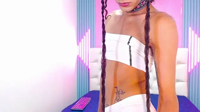 Foxy Ella  online show from March 19, 5:50 pm