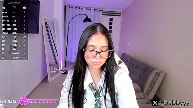 Snapshot of i_babbyyyy chatting on October 13, 1:38 am i babbyyyy online show from October 13, 1:38 am