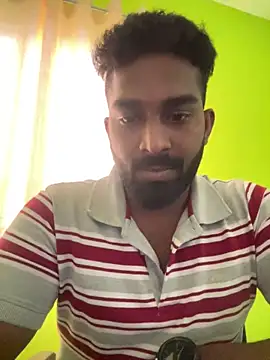 Snapshot of Handsomehunk_4U chatting on December 2, 7:14 am Handsomehunk 4U online show from December 2, 7:14 am