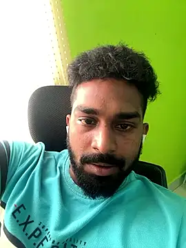 Snapshot of Handsomehunk_4U chatting on December 9, 7:06 am Handsomehunk 4U online show from December 9, 7:06 am