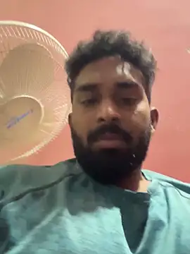 Snapshot of Handsomehunk_4U chatting on December 12, 5:37 pm Handsomehunk 4U online show from December 12, 5:37 pm