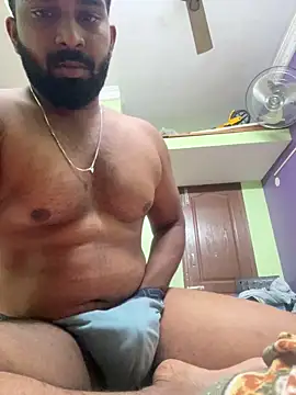 Snapshot of Handsomehunk_4U chatting on December 21, 12:16 pm Handsomehunk 4U online show from December 21, 12:16 pm