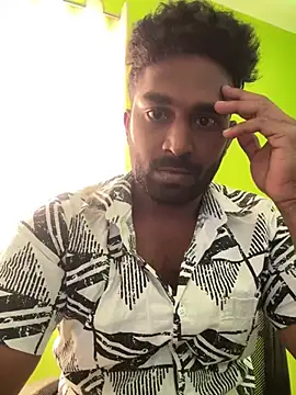 Snapshot of Handsomehunk_4U chatting on February 12, 4:54 am Handsomehunk 4U online show from February 12, 4:54 am