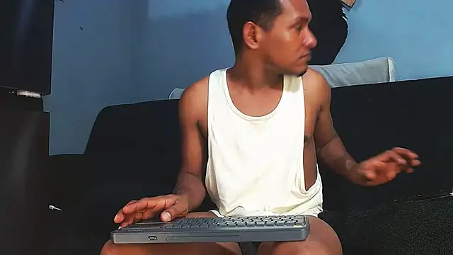 Grandeygruesa1 online show from April 12, 2:27 am