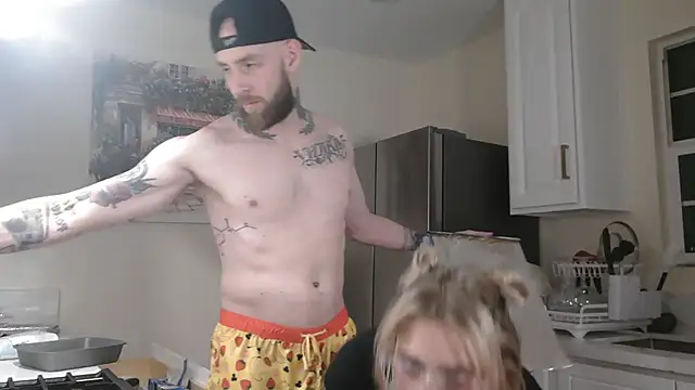 NatalieKneals online show from November 13, 5:06 am