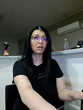 Milf Abigail online show from February 9, 11:36 pm