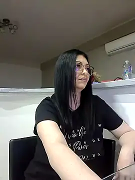 Milf Abigail online show from February 17, 2:53 am