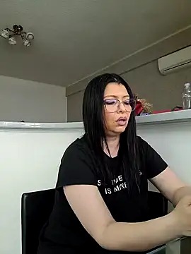 Milf Abigail online show from February 19, 6:22 am