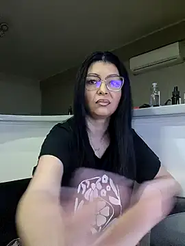 Milf Abigail online show from February 19, 11:36 pm