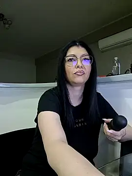 Milf Abigail online show from February 22, 11:46 pm