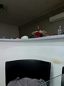 Milf Abigail online show from March 12, 5:13 am