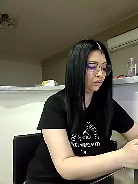 Milf Abigail online show from March 19, 2:27 am