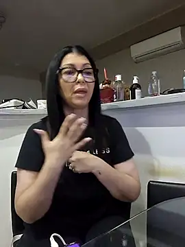 Milf Abigail online show from September 22, 1:40 am